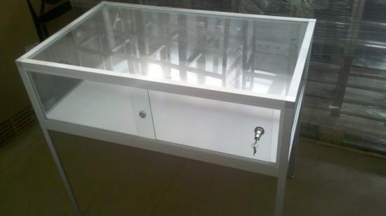 Glastischvitrine, 60 x 100 cm