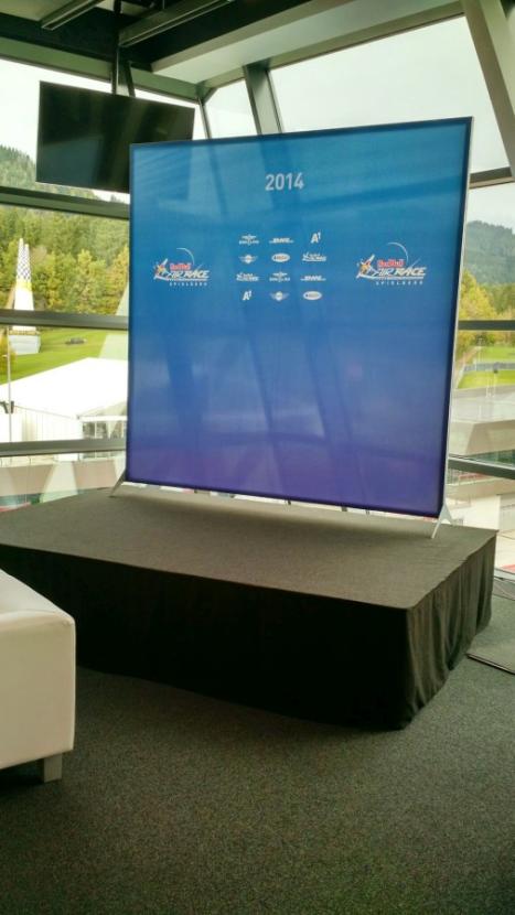 Bhnenelement - Variante: hellbraun, indoor - Gre: 2 x 1 m