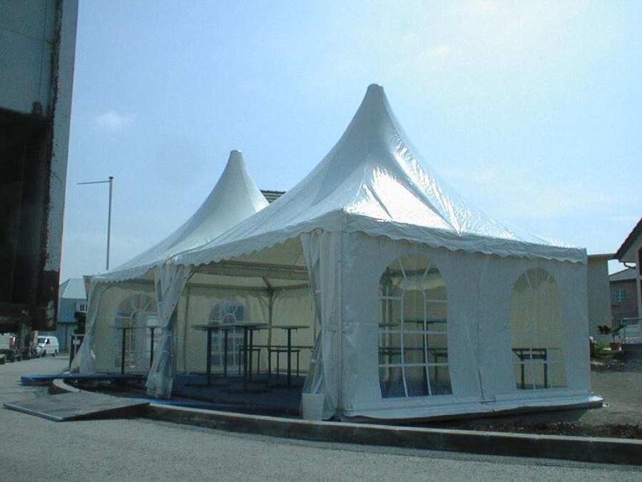 Spitzpagode - Ma�e: 5 x 5 m - Seitenh�he: 3 m - Firsth�he: 5,98 m