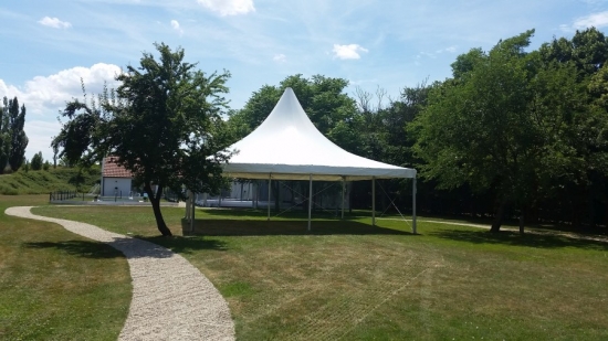 Spitzpagode, 10 x 10 m, 3 m Seitenh�he