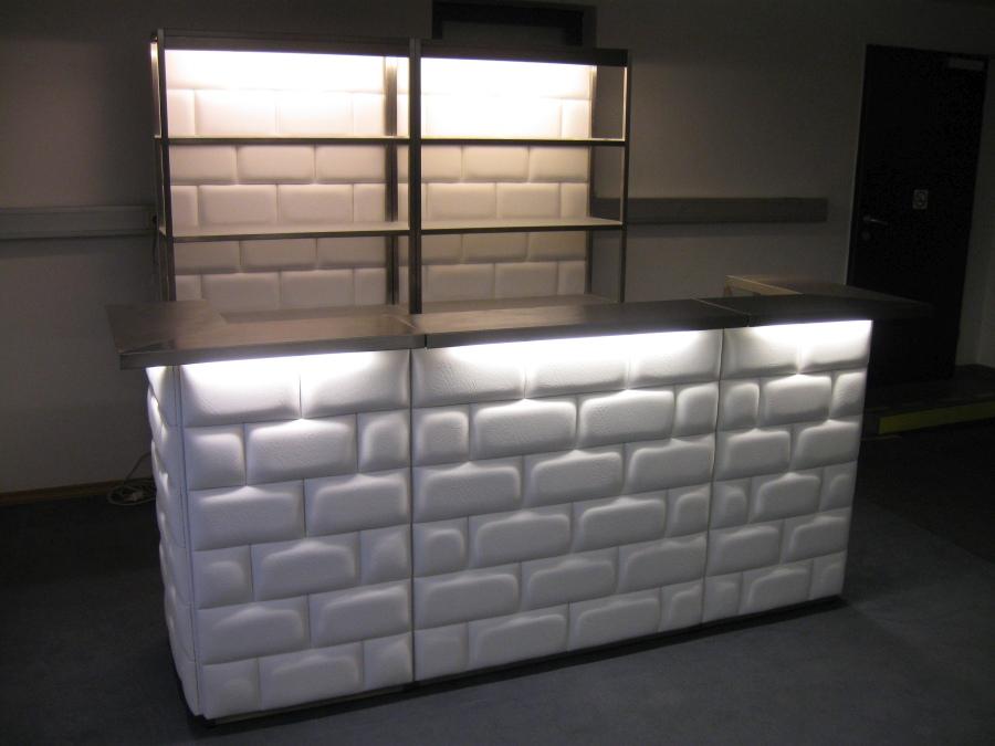 Nirobar, Element mit wei�er Lederfront im Ziegelmuster und LED-Beleuchtung, 100 cm