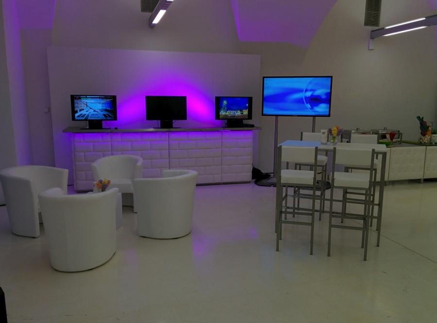 Nirobar, Element mit wei�er Lederfront im Ziegelmuster und LED-Beleuchtung, 100 cm