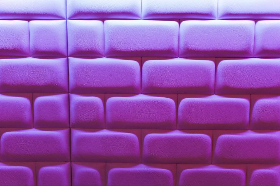 Nirobar, Element mit wei�er Lederfront im Ziegelmuster und LED-Beleuchtung, 100 cm