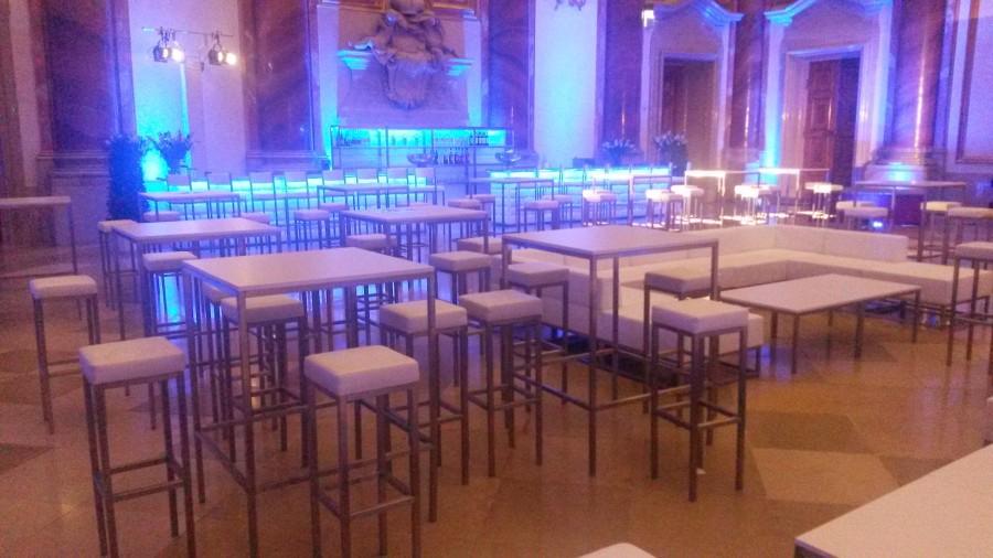 Nirobar, Element mit wei�er Lederfront im Ziegelmuster und LED-Beleuchtung, 100 cm