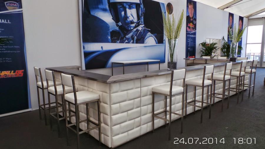 Nirobar, Element mit wei�er Lederfront im Ziegelmuster und LED-Beleuchtung, 100 cm