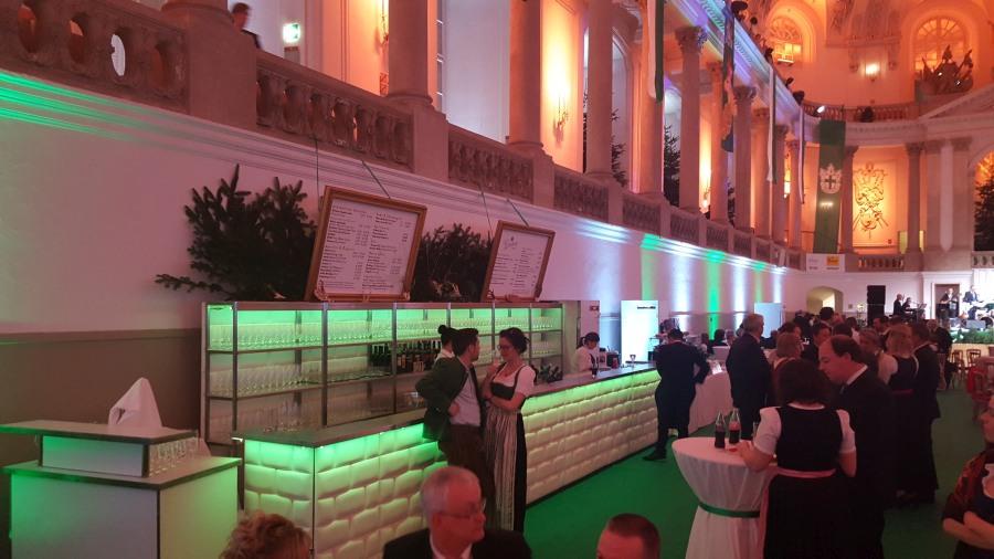 Nirobar, Element mit wei�er Lederfront im Ziegelmuster und LED-Beleuchtung, 100 cm