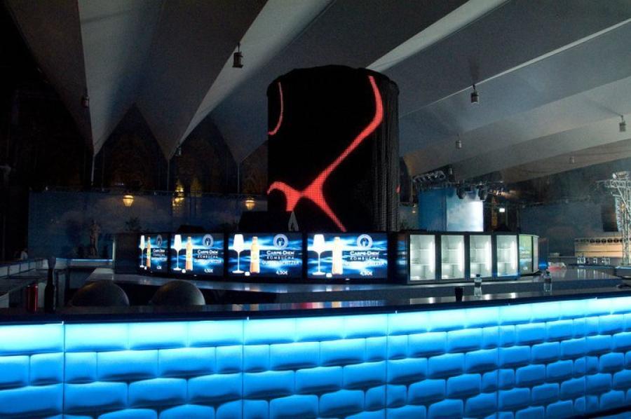 Nirobar, Element mit wei�er Lederfront im Ziegelmuster und LED-Beleuchtung, 100 cm