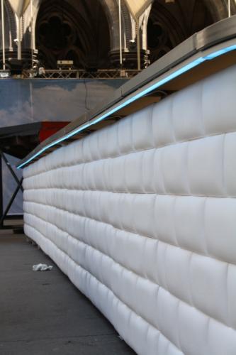 Nirobar, Element mit wei�er Lederfront im Ziegelmuster und LED-Beleuchtung, 100 cm