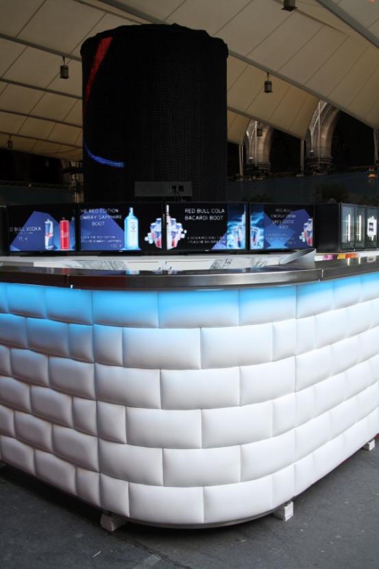 Nirobar, Element mit wei�er Lederfront im Ziegelmuster und LED-Beleuchtung, 100 cm