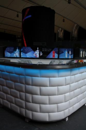 Nirobar, Element mit wei�er Lederfront im Ziegelmuster und LED-Beleuchtung, 100 cm