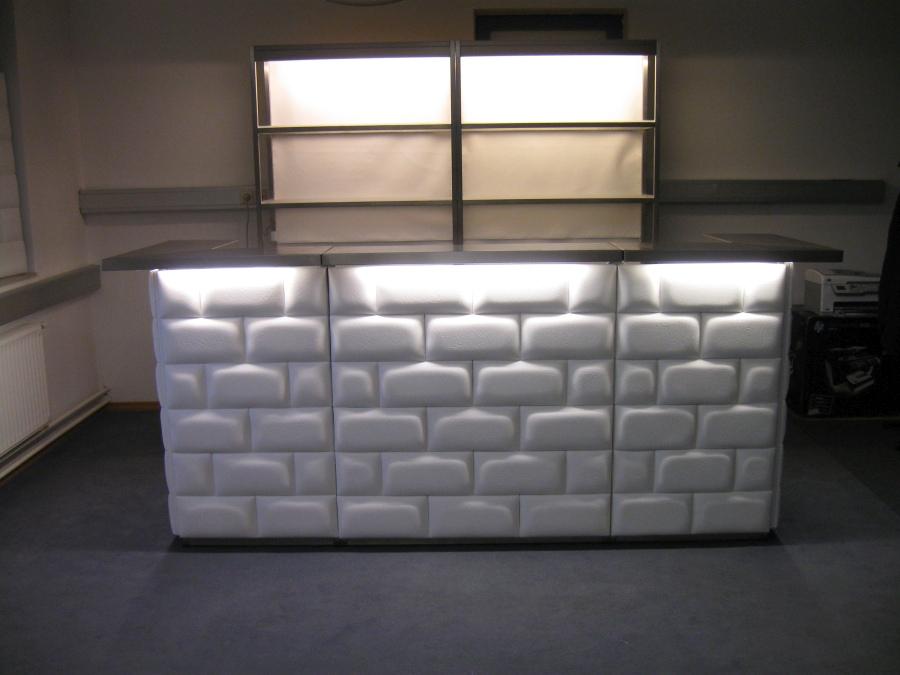 Nirobar, Element mit wei�er Lederfront im Ziegelmuster und LED-Beleuchtung, 100 cm