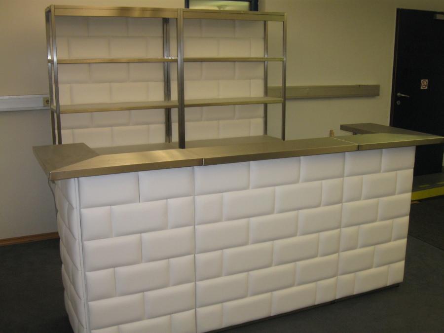 Nirobar, Element mit wei�er Lederfront im Ziegelmuster und LED-Beleuchtung, 100 cm