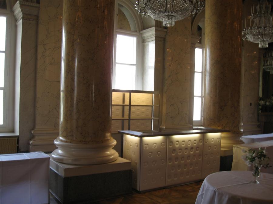 Nirobar - Element: Ecke / Abschluss - Front: Knopfmuster - Farbe: wei� - Top: Niro