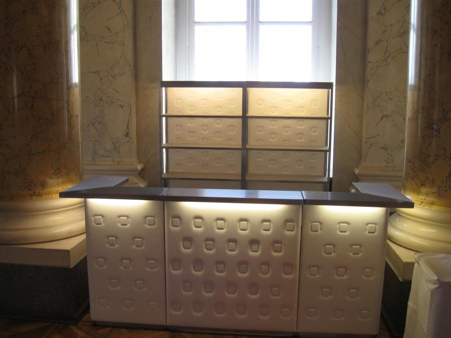 Nirobar - Element: Ecke / Abschluss - Front: Knopfmuster - Farbe: wei� - Top: Niro