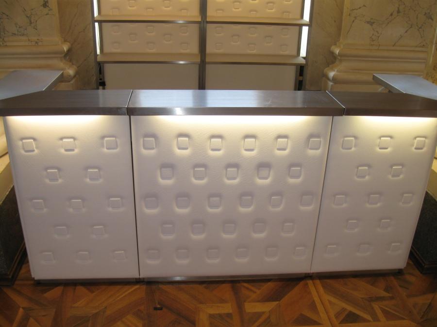 Nirobar - Element: Ecke / Abschluss - Front: Knopfmuster - Farbe: wei� - Top: Niro