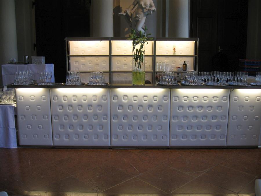 Nirobar - Element: Ecke / Abschluss - Front: Knopfmuster - Farbe: wei� - Top: Niro