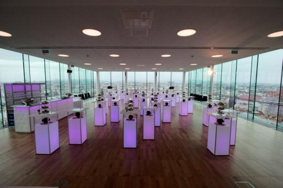 Nirobar - Element: Regal - Stil: Ziegelmuster, wei�