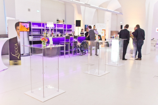 Nirobar - Element: Ecke / Abschluss - Stil: glatt, schwarz