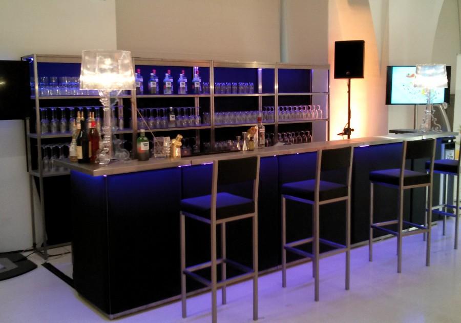 Nirobar - Element: Ecke / Abschluss - Front: glatt - Farbe: schwarz - Top: Niro