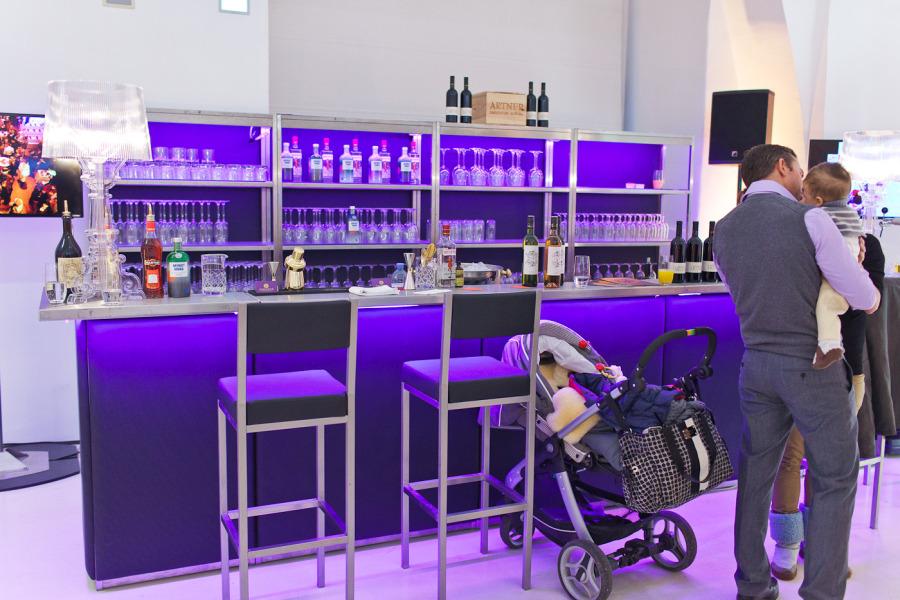 Nirobar - Element: Ecke / Abschluss - Front: glatt - Farbe: schwarz - Top: Niro