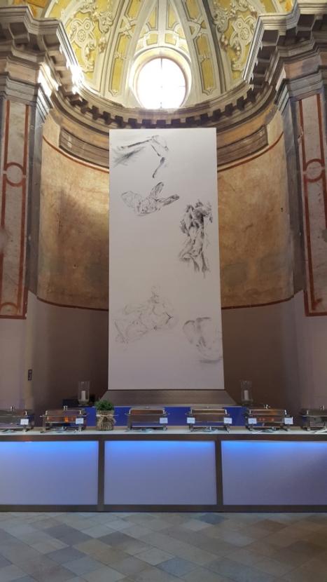 Nirobuffet mit LED beleuchteter Plexifront und wei�er Deckplatte, 150 cm