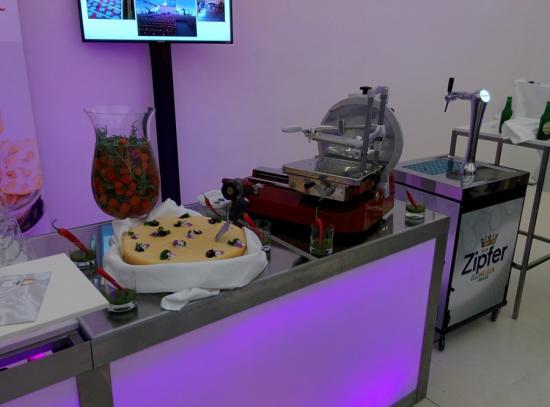Nirobuffet, 150 cm - Front: wei� - Top: Verspiegelt