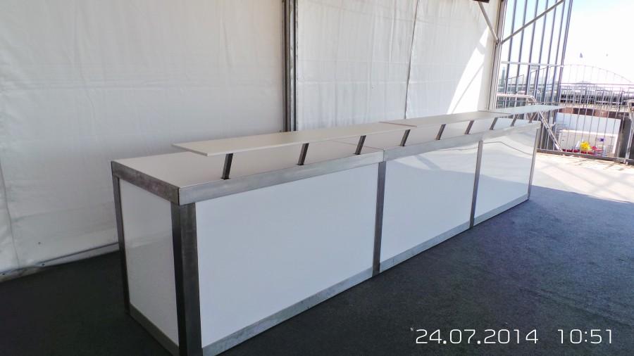 Nirobar, Element mit LED beleuchteter Plexifront und wei�er Deckplatte, 150 cm