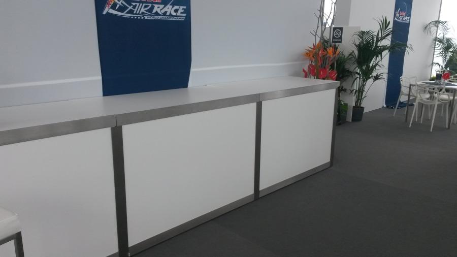 Empfangspult, Niro, mit wei�er Front & Deckplatte, 150 cm breit