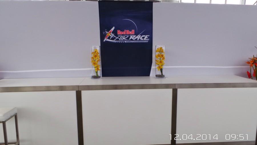 Empfangspult, Niro, mit wei�er Front & Deckplatte, 150 cm breit