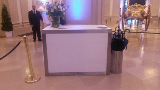 Empfangspult, 150 cm