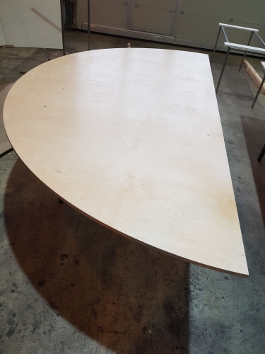 Bankett-Tisch, halbrund, 300 cm