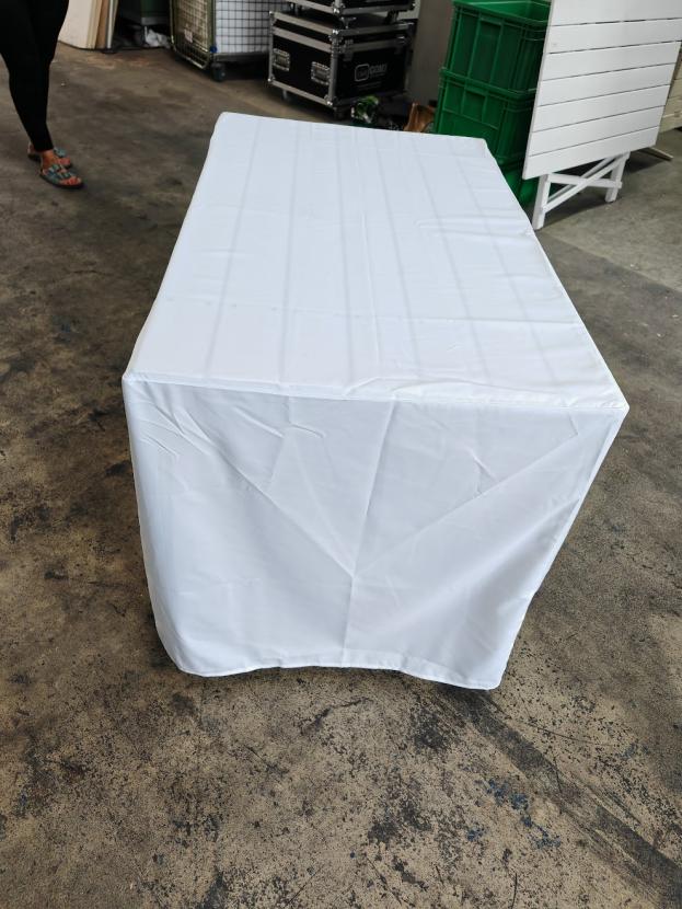 Husse f�r Gartenholztisch - Gr��e: 120 x 70 cm - Farbe: wei�