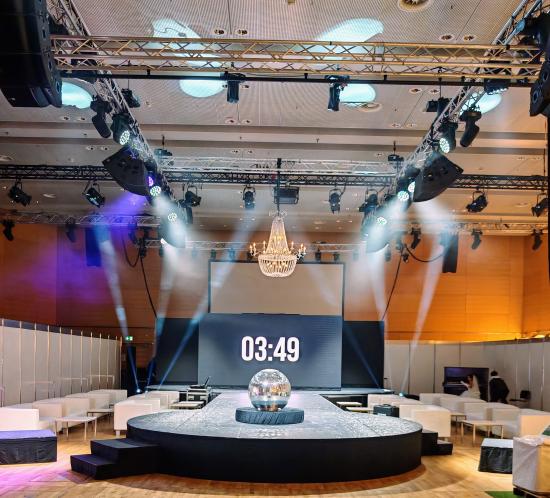 Luster XL- H�ngeleuchten im Empire-Stil